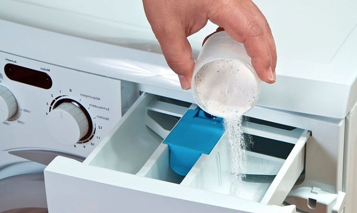 Sử dụng bột giặt và nước xả phù hợp với từng loại quần áo